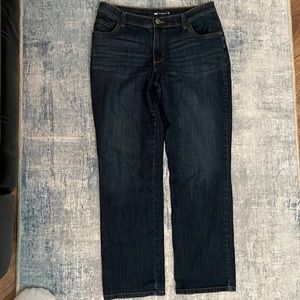 Lee women relax fit petite sz 8